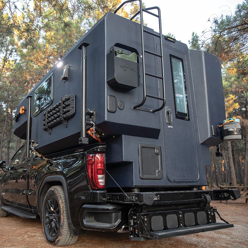 Gladiator Karavan